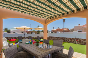 Perfect for family holidays with private pool, near beach and golf- Villa Ashley